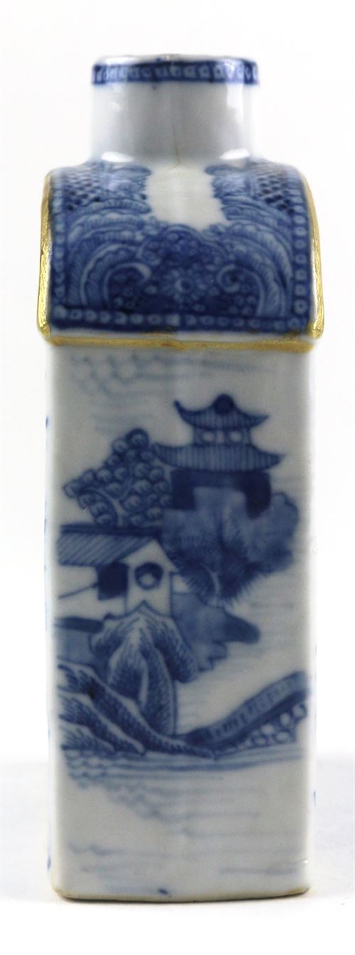 Chinese Export Porcelain Blue and White Tea Caddy with Cover